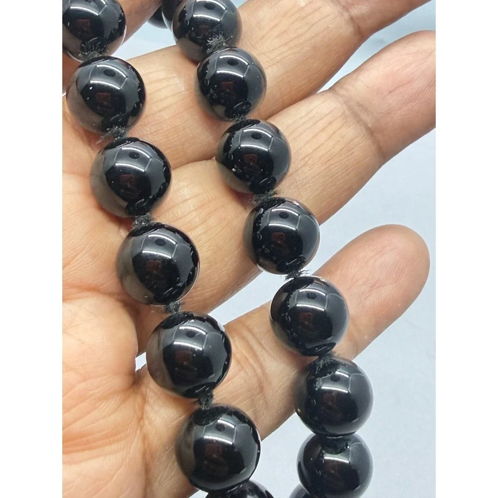 Black Glass Beaded And Knotted Necklace Ribbed Gold Tone‎ Accent Bead 35